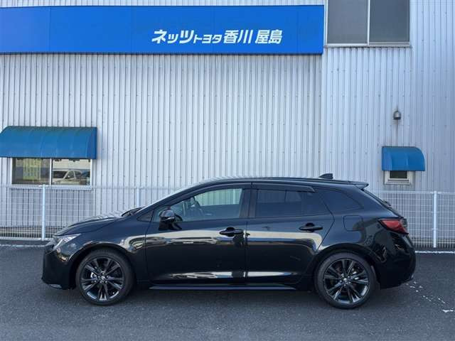 カローラツーリング1.8 ハイブリッド W×B