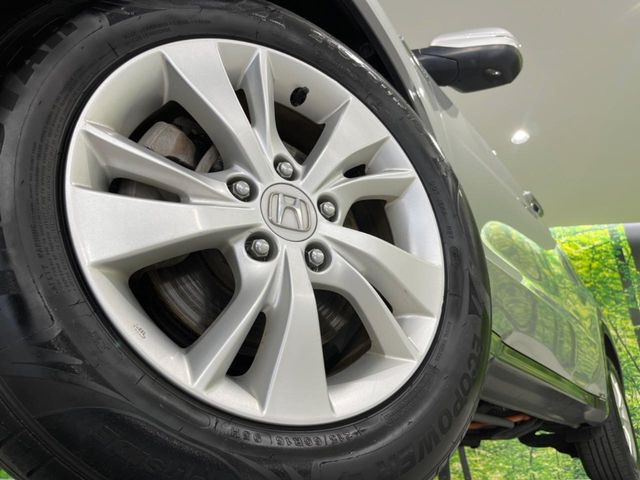 �y����16�C���`�A���~�z�C�[���z�O�ςɃ}�b�`���������A���~�z�C�[���𑕒����Ă���܂��B�e��ЊO�A���~�z�C�[����A�X�^�b�h���X�^�C�����戵�����Ă���܂��B���񂲑��k����������