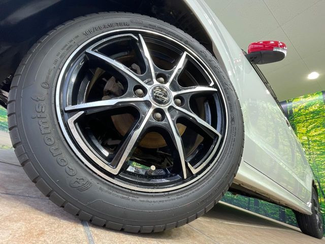 �y15�C���`�A���~�z�C�[���z�O�ςɃ}�b�`�����A���~�z�C�[���𑕒����Ă���܂��B�e��A���~�z�C�[����A�X�^�b�h���X�^�C�����戵�����Ă���܂��B���񂲑��k����������