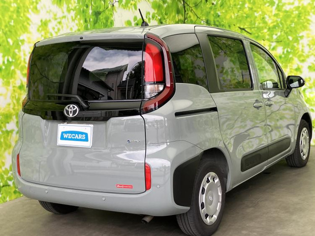 シエンタハイブリッド 1.5 G E-Four 4WD