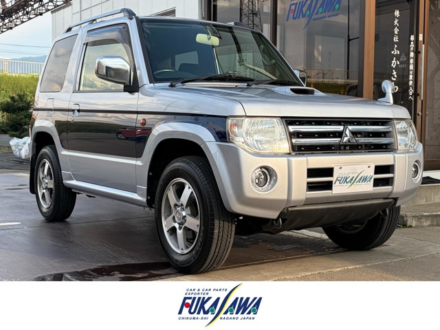 パジェロミニエクシード 4WD
