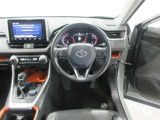 RAV42.0 アドベンチャー 4WD