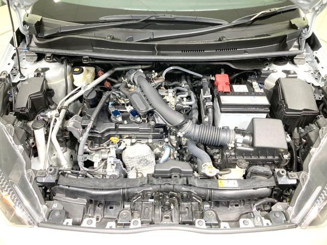 親切・丁寧な専門メカニックスタッフが応対!・車検・点検整備・事故等の修理などアフターサービスも安心。お車のカスタマイズもネクステージのサービススタッフまでご相談ください!