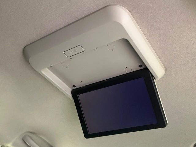 セレナ2.0 ハイウェイスター Vセレクション+Safety S-HYBRID