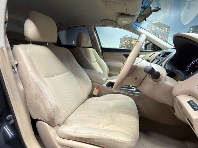 �^�]�Ȃ��L�X�Ƃ��Ă���^�]���₷�������������Ă��܂��������N���[�j���O�����{�ς݂ł��B