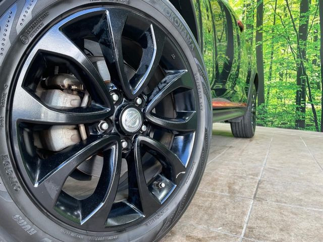 �y�����I�v�V����17�C���`�A���~�z�C�[���z�����I�v�V�����z�C�[���𑕒��B���s���\�̌���ɉ����A�O�ς����X�^�C���b�V���ɂȂ��Ă��܂��B