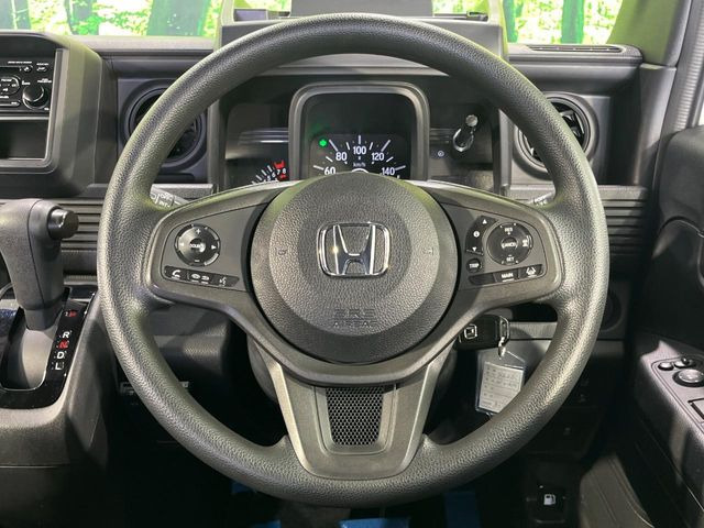 【ステアリングスイッチ】運転中、前方から目線をそらすことなく、オーディオ等の操作が可能な便利機能!安心&快適なドライブを演出してくれます♪