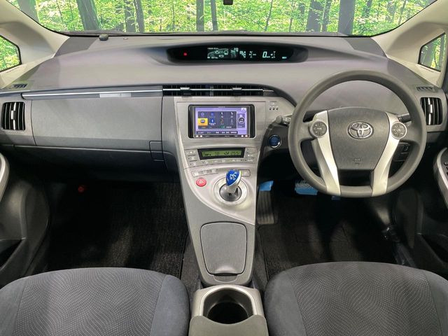 プリウス1.8 S