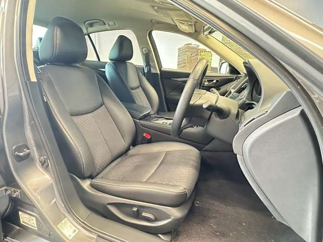 �^�]�Ȃ��L�X�Ƃ��Ă���^�]���₷�������������Ă��܂��������N���[�j���O�����{�ς݂ł��B
