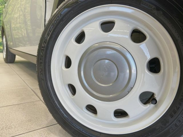 �y����14�C���`�A���~�z�C�[���z�O�ςɃ}�b�`���������A���~�z�C�[���𑕒����Ă���܂��B�e��ЊO�A���~�z�C�[����A�X�^�b�h���X�^�C�����戵�����Ă���܂��B���񂲑��k����������
