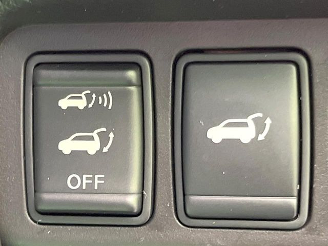 【パワーバックドア】スマートキーや運転席のボタンを押すだけでリアゲートが自動で開閉します!荷物を持っている時や、高い位置にあるバックドアを閉める際に便利な機能です♪
