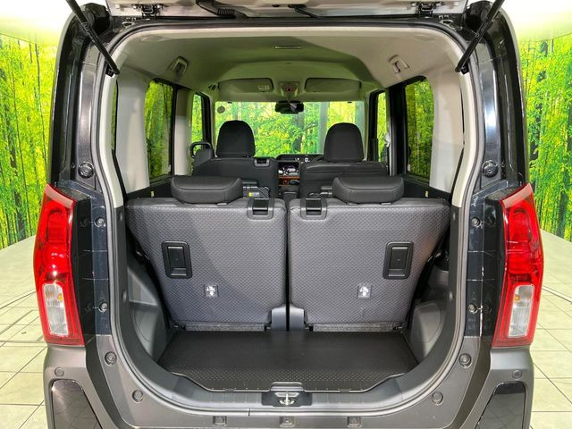 普段のお買い物や通勤、送迎等に十分な荷室スペースを確保しております。セカンドシートを倒すと、大きな荷物の積載も可能です♪