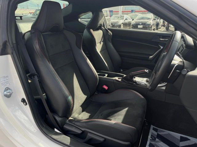 �y��p�X�|�[�c�V�[�g�z�z�[���h���ɗD��A�J�[�u���̑̂������}�����Ă���܂��B�܂��A�̂Ƀt�B�b�g���邩�獘��w�������ɂ����A�����O�h���C�u�⍂�����s�ł����K�ɂ��߂������������܂���