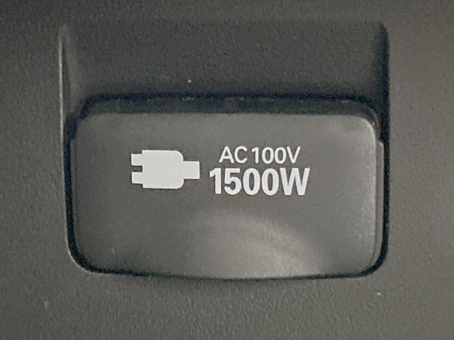 【1500Wアクセサリーコンセント】消費電力1500Wまでの家電が使えます。キャンプやスポーツ・アウトドアでのアクティビティはもちろん、災害・停電の際に大活躍♪