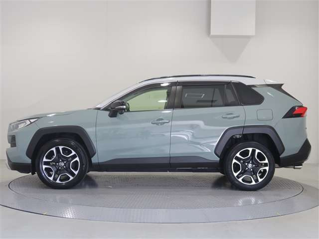 RAV42.0 アドベンチャー 4WD