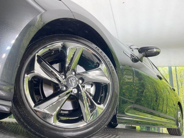 �y�����A���~�z�C�[���z�O�ςɃ}�b�`���������A���~�z�C�[���𑕒����Ă���܂��B�e��ЊO�A���~�z�C�[����A�X�^�b�h���X�^�C�����戵�����Ă���܂��B���񂲑��k����������