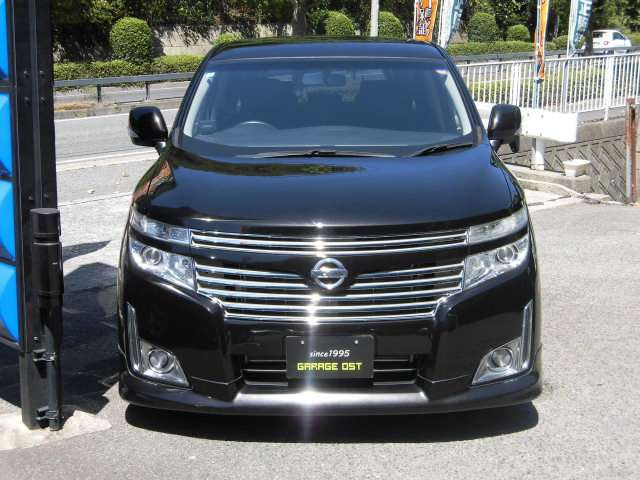 �l�C�̃G���O�����h���A�󏭂�4WD�ŁA�����d���X���C�h�h�A�ŁA�ЊO�i�r�ŁA�o�b�N�J�����ŁA�t���b�v�_�E�����j�^�[�ŁA�Ԍ�2�N�����t���ŁA�S�������O�ۏ�24��������3���L���܂ł��ċ����̉��i^^