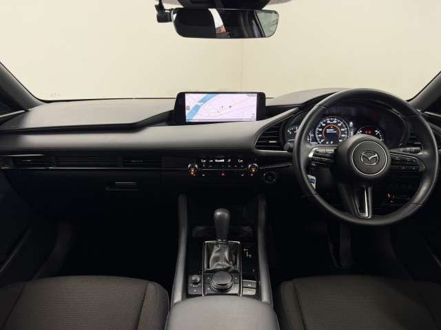 MAZDA3ファストバック1.8 XD プロアクティブ ツーリング セレクション
