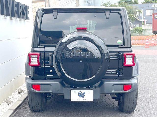 ●当店では第三者機関による車両品質鑑定を導入し、修復歴車を排除。鑑定書が発行されますので、ぱっと見ただけでは分からない箇所まで納得した上でご検討いただけます。※一部未実施の場合がございます。