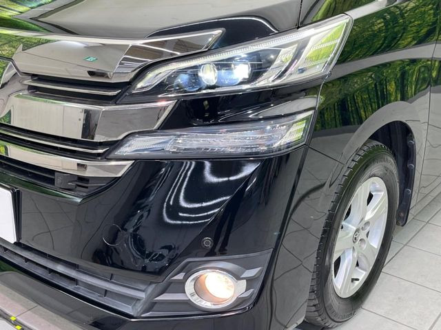 �yLED�w�b�h���C�g�z���V����ԑ��s�����ǍD�Ȏ��E���m�ۂ����S���ĉ^�]�ł��鍂�P�xLED�w�b�h���C�g�𑕔�!�_�����x�������A����d�͂��}�����Ă��܂��B