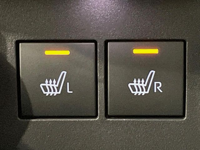【シートヒーター】寒い日に重宝するシートヒーター!エアコンより早く温まってくれるので寒がりの人も安心ですね♪エアコンの温風は乾燥するから苦手、という方にもをおすすめです。