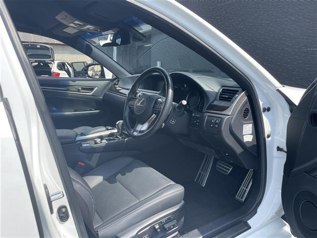 GS300h Fスポーツ