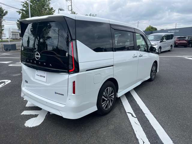 セレナ1.4 e-POWER ハイウェイスターV