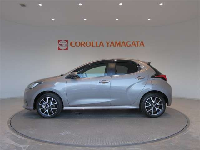 ヤリス1.5 ハイブリッド Z E-Four 4WD