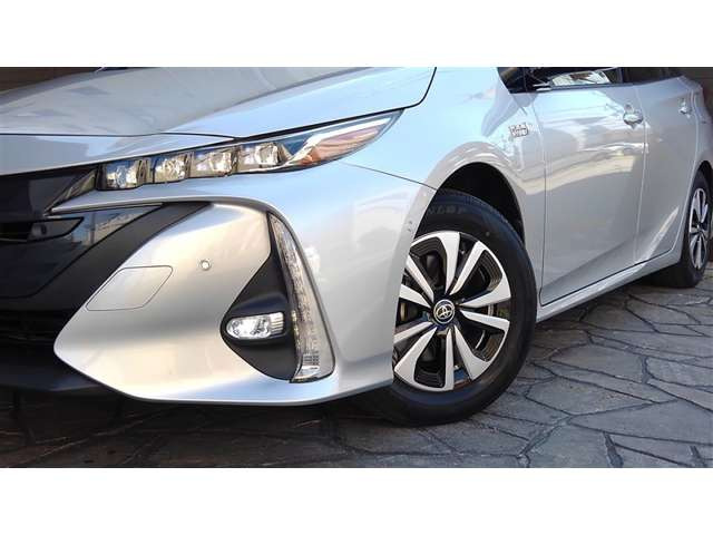 プリウスPHV1.8 A