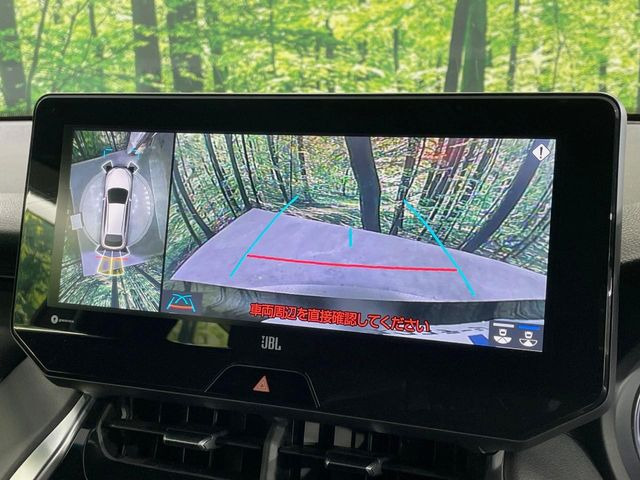 【パノラミックビューモニター】専用のカメラにより、上から見下ろしたような視点で360度クルマの周囲を確認することができます☆死角部分も確認しやすく、狭い場所での切り返しや駐車もスムーズに行えます。
