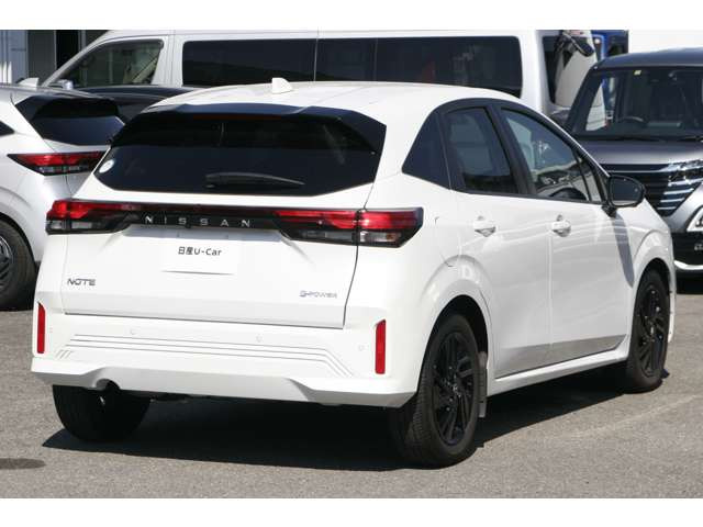 ノート1.2 X 90周年記念車