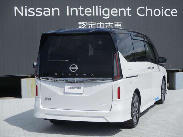 セレナ2.0 ハイウェイスターV