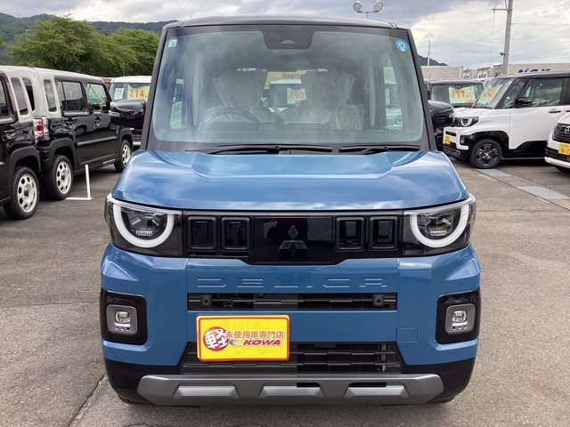 デリカミニT プレミアム 4WD