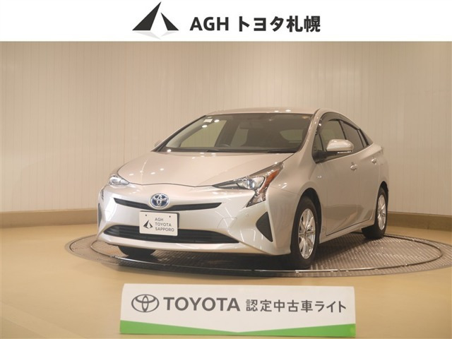 プリウス1.8 S E-Four 4WD