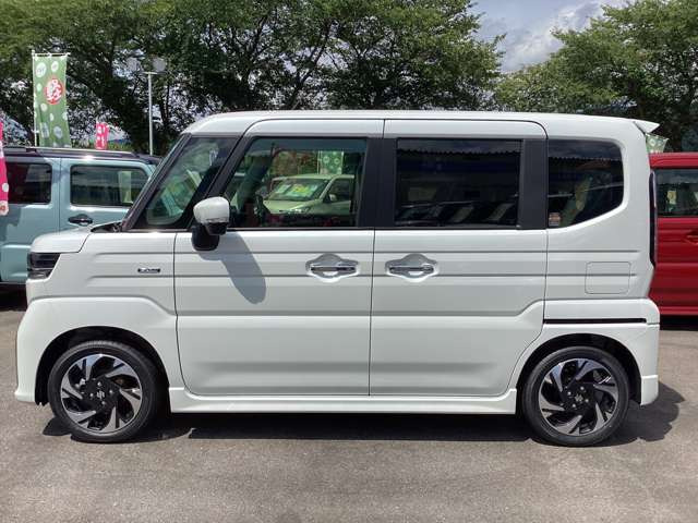 スペーシアカスタムハイブリッド(HYBRID)  XS 4WD