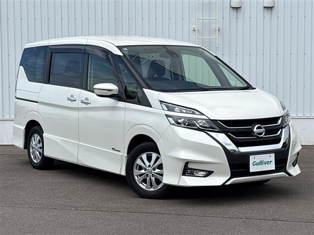 セレナ2.0 ハイウェイスター Vセレクション 4WD