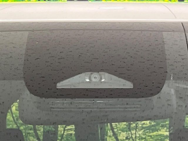ヴォクシー1.8 ハイブリッド S-Z