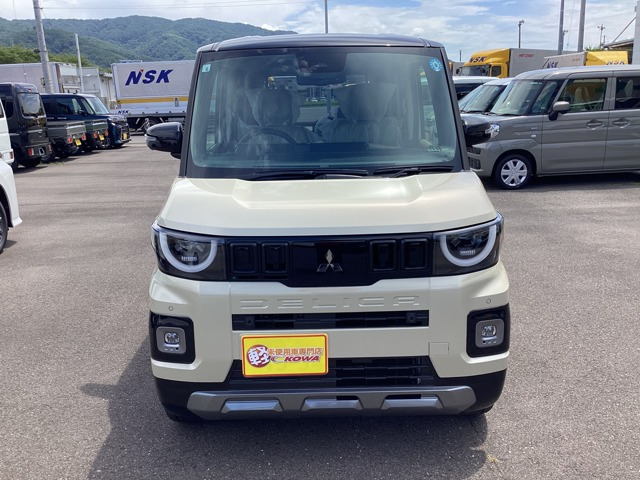 デリカミニT プレミアム 4WD