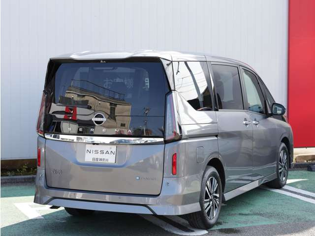セレナ1.4 e-POWER ハイウェイスターV