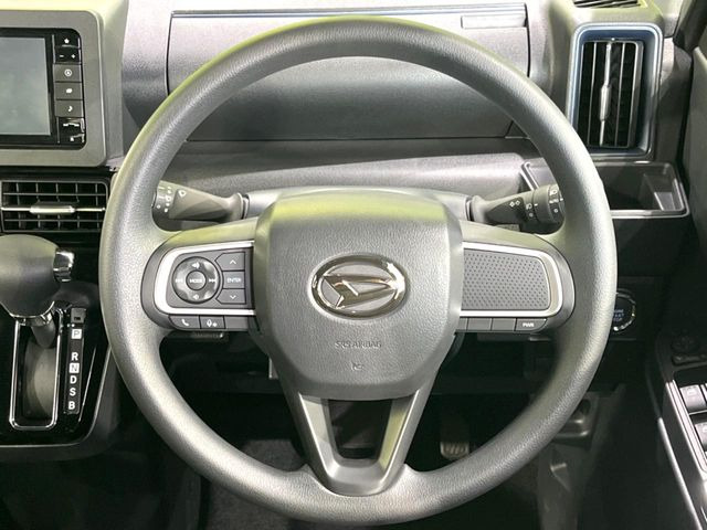 【ステアリングスイッチ】運転中、前方から目線をそらすことなく、オーディオ等の操作が可能な便利機能!安心&快適なドライブを演出してくれます♪