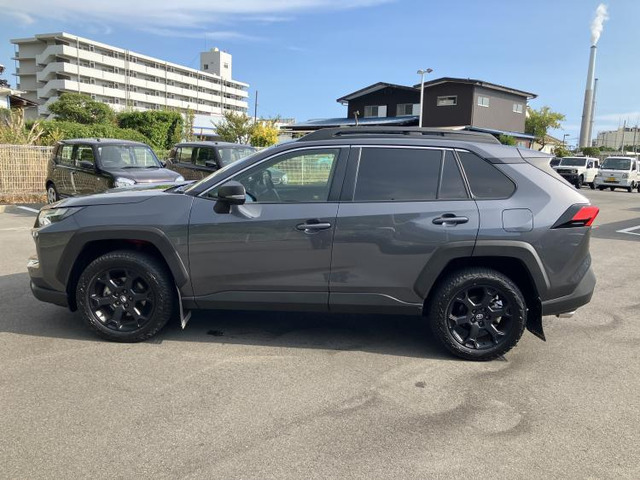 RAV42.5 ハイブリッド アドベンチャー オフロードパッケージ II E-Four 4WD