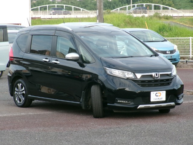 フリード1.5 ハイブリッド クロスター
