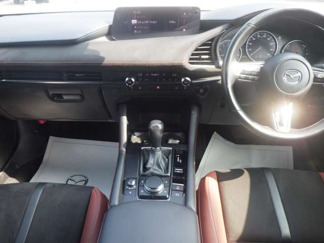 MAZDA3ファストバック1.5 15S レトロスポーツエディション
