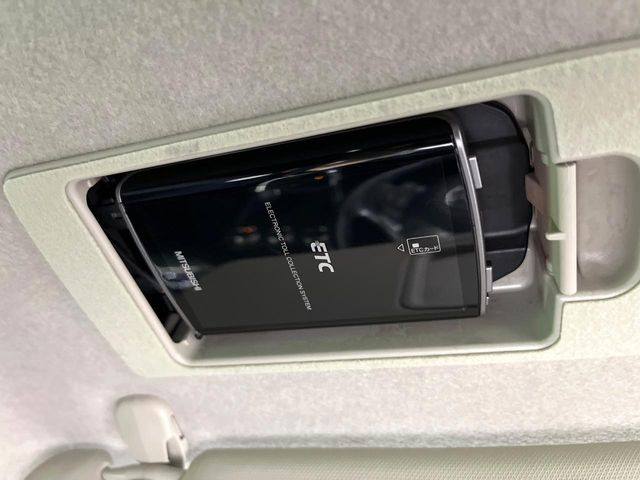 【ETC】高速道路の料金所をストレスなく通過!話題のスポットやサービスエリアに多い「スマートIC」利用時は必須のアイテムです。当店でセットアップを実施、ご納車当日からすぐにご利用いただけます!