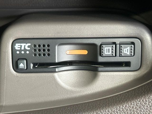 【ETC】高速道路の料金所をストレスなく通過!話題のスポットやサービスエリアに多い「スマートIC」利用時は必須のアイテムです。当店でセットアップを実施、ご納車当日からすぐにご利用いただけます!