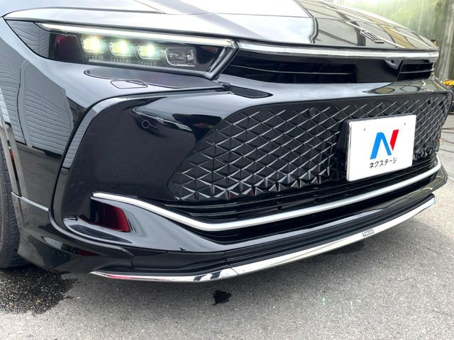 クラウンクロスオーバー2.5 G アドバンスト レザー パッケージ E-Four 4WD