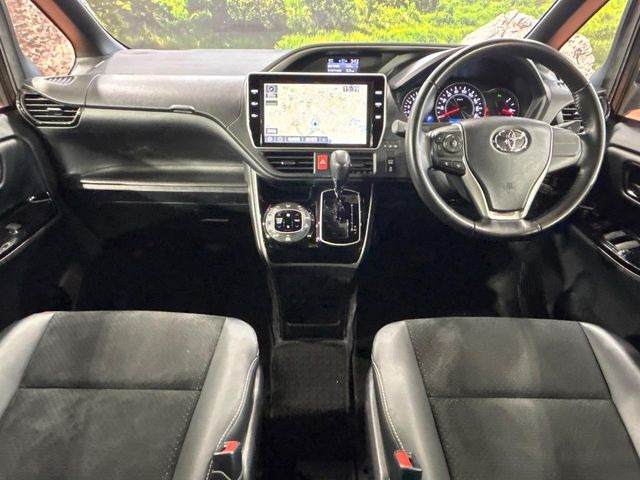 ヴォクシー2.0 ZS 煌III