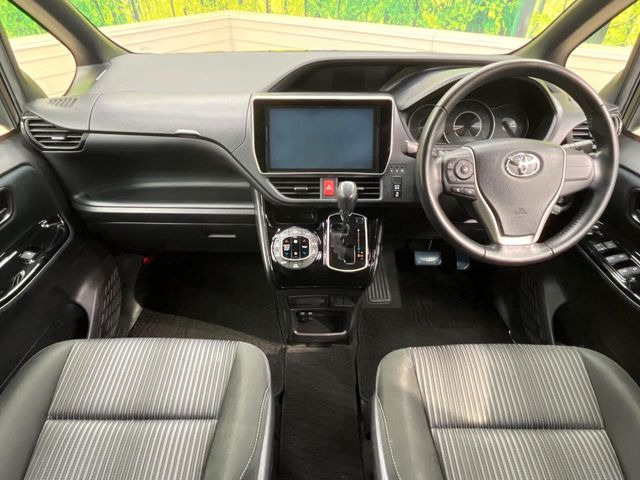 ヴォクシー2.0 ZS