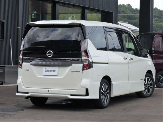 セレナ1.2 e-POWER ハイウェイスターV