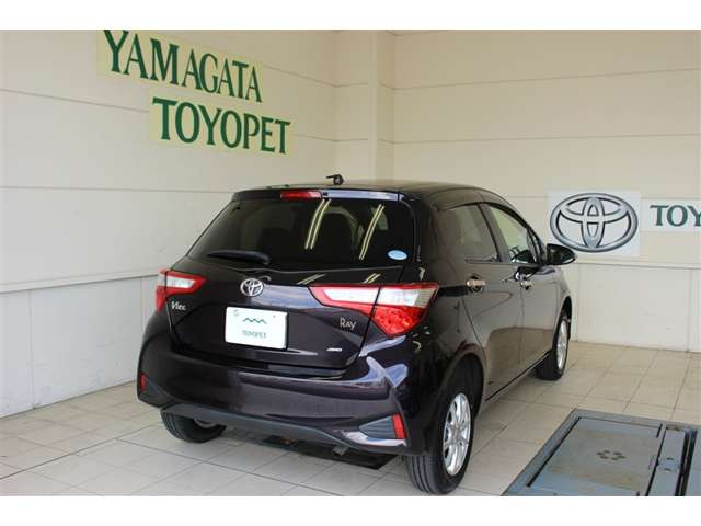 ヴィッツ1.3 F セーフティ エディション 4WD